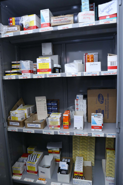 medicamentos-farmacia_visita-tecnica-centro_de_saude_conjunto_betania_foto-karoline_barreto-cmbh