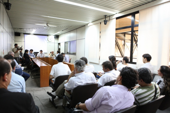 Em audiência pública, Câmara prestou contas dos gastos de 2013 (Foto: Mila Milowski)