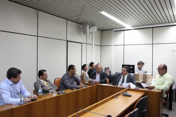 Comissão discutiu regras para estacionamento no entorno do Mineirão. Foto: Bárbara Esteves