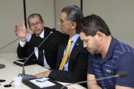 Aumento do IPTU foi discutido em reunião nesta sexta-feira. 