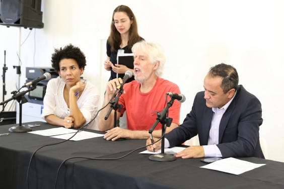 Vereadores Áurea Carolina, Arnaldo Godoy e Hélio da Farmácia na reunião da Comissão Especial de Estudo sobre o Genocídio da Juventude Negra