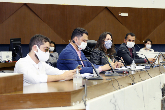Vereadores que compuseram a mesa da reunião da Comissão Especial de Abastecimento Hídrico
