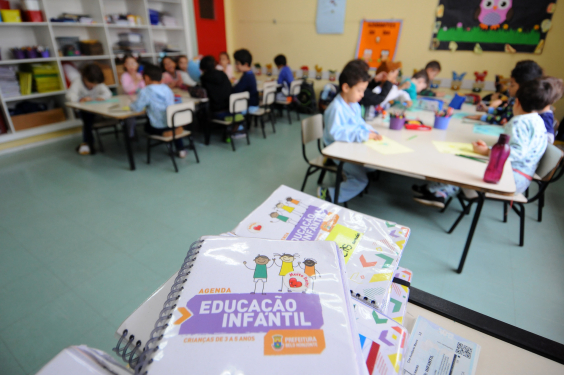 Sala de aula da Escola Municipal de Educação Infantil Timbiras, no Bairro Lourdes