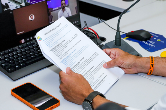 Pauta da reunião em primeiro plano