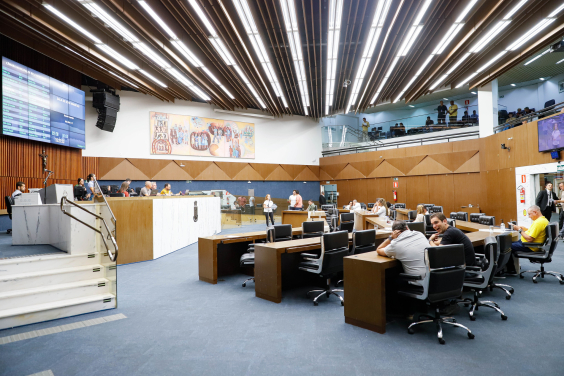 Vereadores no Plenário Amintas de Barros