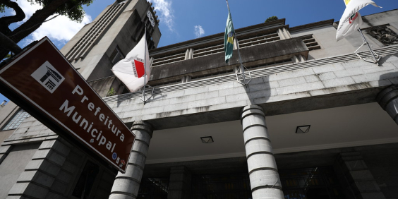 Fachada do prédio da prefeitura de Belo Horizonte