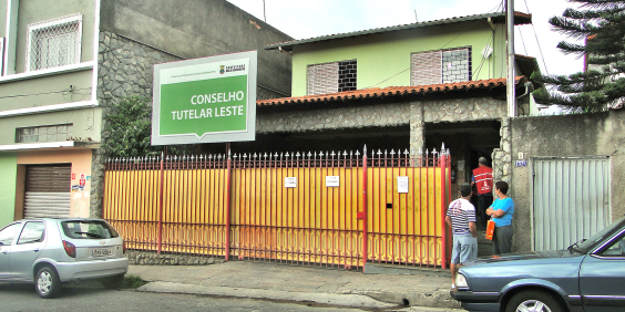 fachada de conselho tutelar