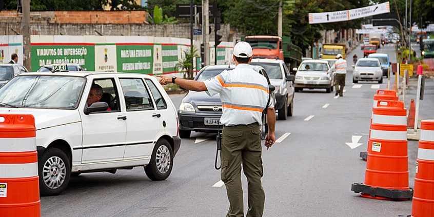Fiscais da BHTrans solicitam debate sobre suas atribuições