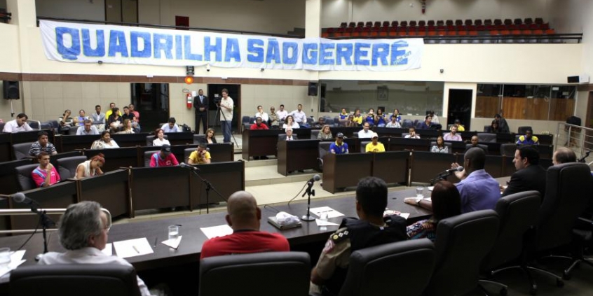 Representantes de movimentos culturais expuseram problemas ao poder público em audiência no dia 16 de abril