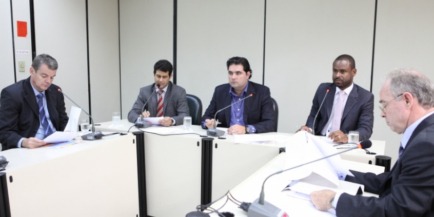 Comissão de Administração Pública aprovou indicação de Preto Sacolão para Participação Popular. Foto: Mila Milowski/CMBH