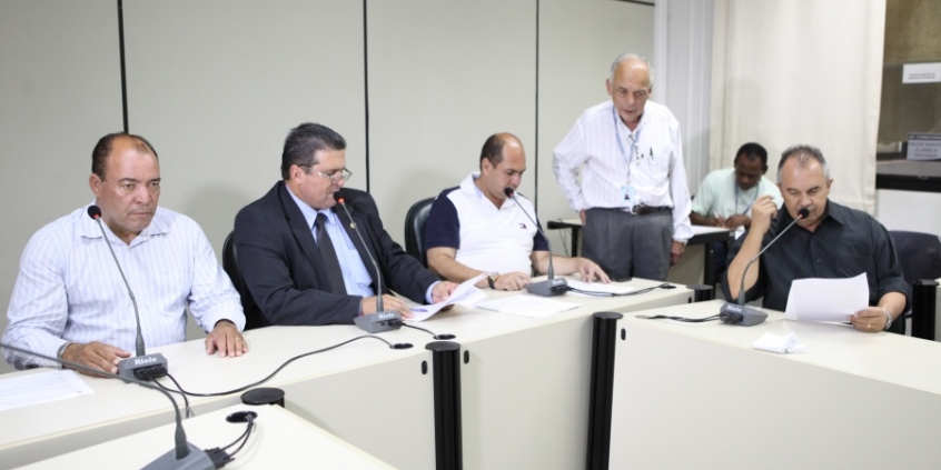 Vereador Preto preside a 24ª reunião ordinária da Comissão com os colegas Valdivino, Gunda e Silvinho Rezende