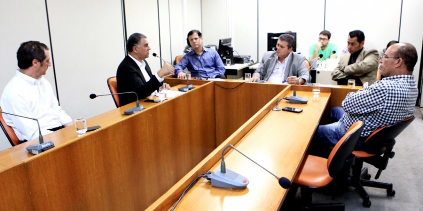 Proibição da atividade de guardador de carro foi um dos temas da reunião - Foto: Rafa Aguiar/CMBH