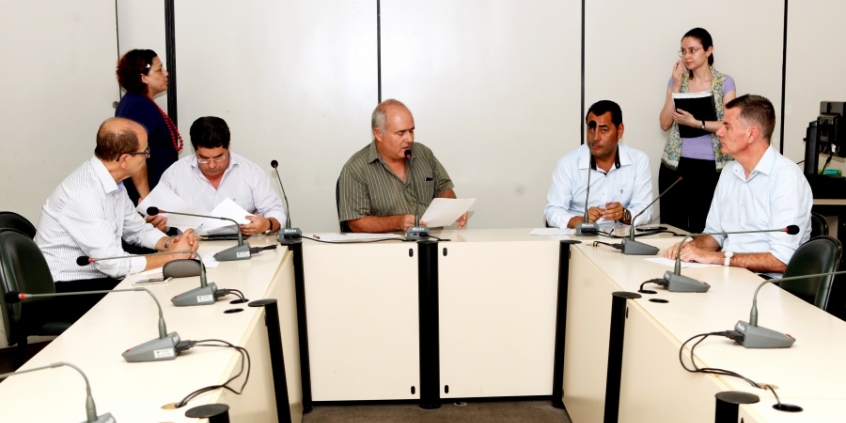 Cel. Piccinini, Tarcísio Caixeta, Doutor Sandro e Autair Gomes aprovaram requerimento e pareceres (Foto: Rafa Aguiar)