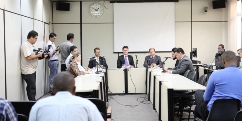 Em audiência, comissão discutiu proposta de isenção no IPUT (Foto: Mila Milowski)