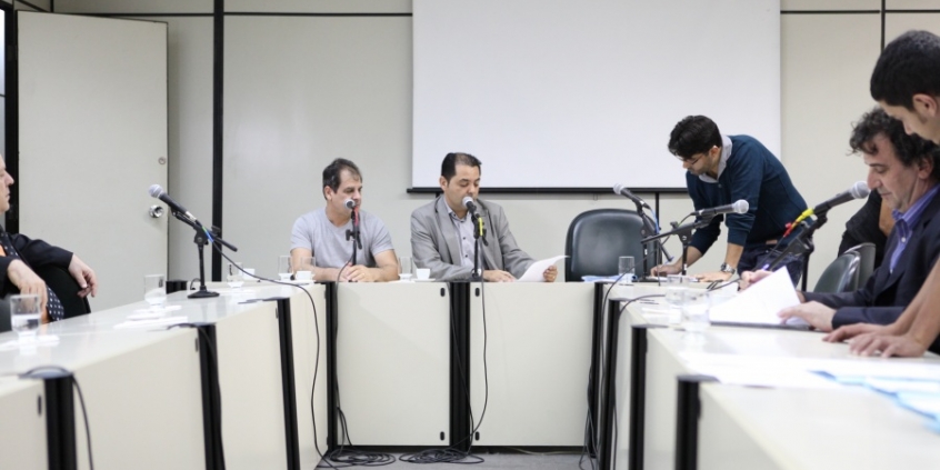 Na tarde desta sexta-feira (13/12), comissões apreciaram projetos em 1º e 2º turno