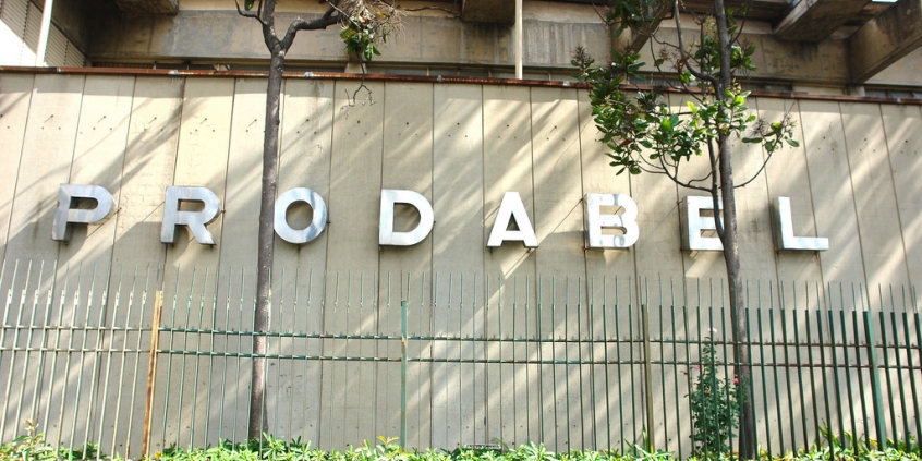 Fachada do prédio da Empresa de Informática e Informação do Município de Belo Horizonte (Prodabel)