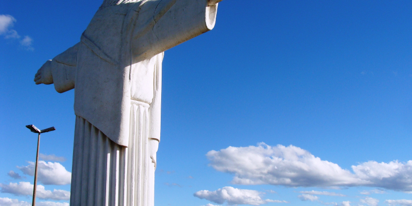 Praça do Cristo e vista ampla do Barreiro