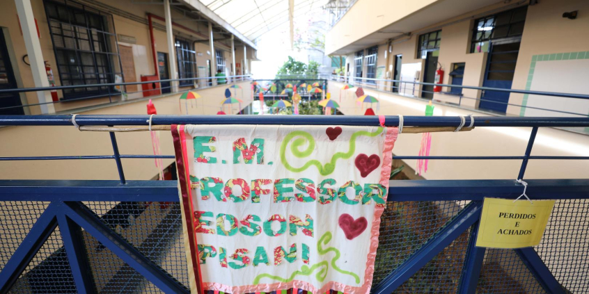 interior de escola pública