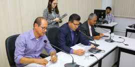 Três integrantes participam da 23ª reunião ordinária da Comissão de Desenvolvimento Econômico, Transporte e Sistema Viário, no dia 25 de outubro de 2018