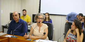 Vereadoras Cida Falabella e Bella Gonçalves e vereador Maninho Félix, em reunião da Comissão de Mulheres, nesta segunda-feira (11/11)