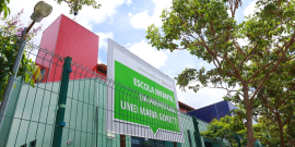 Fachada de escola municipal em BH