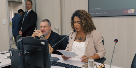 Vereadores estão assentados no Plenário Helvécio Arantes