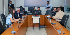 Vereadores no Plenário Helvécio Arantes
