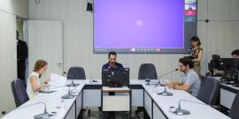 Vereadores reunidos durante reunião na CMBH