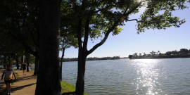 Vista da ciclovia e Lagoa da Pampulha