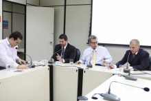 Pablito, Adriano Ventura, Leonardo Mattos (presidente) e Léo Burguês aprovaram debate sobre violência (Foto: Mila Milowski) 