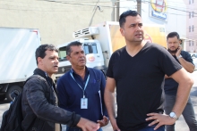 Vereador Irlan Melo e Humberto Tomicioli de Oliveira, analista de Transporte de Trânsito da BHTrans, em visita técnica à Rua Aristides Ferreira, no Bairro Colégio Batista