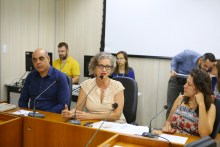 Vereadoras Cida Falabella e Bella Gonçalves e vereador Maninho Félix, em reunião da Comissão de Mulheres, nesta segunda-feira (11/11)