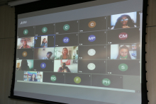 tela de computador mostra reunião remota entre vereadores
