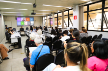 Vereadores e convidados no Plenário Helvécio Arantes