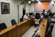 Vereadores reunidos na CMBH para reunião da Comissão de Legislação e Justiça
