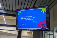 telão exibe apresentação