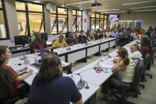 Vereadores e convidados em plenário